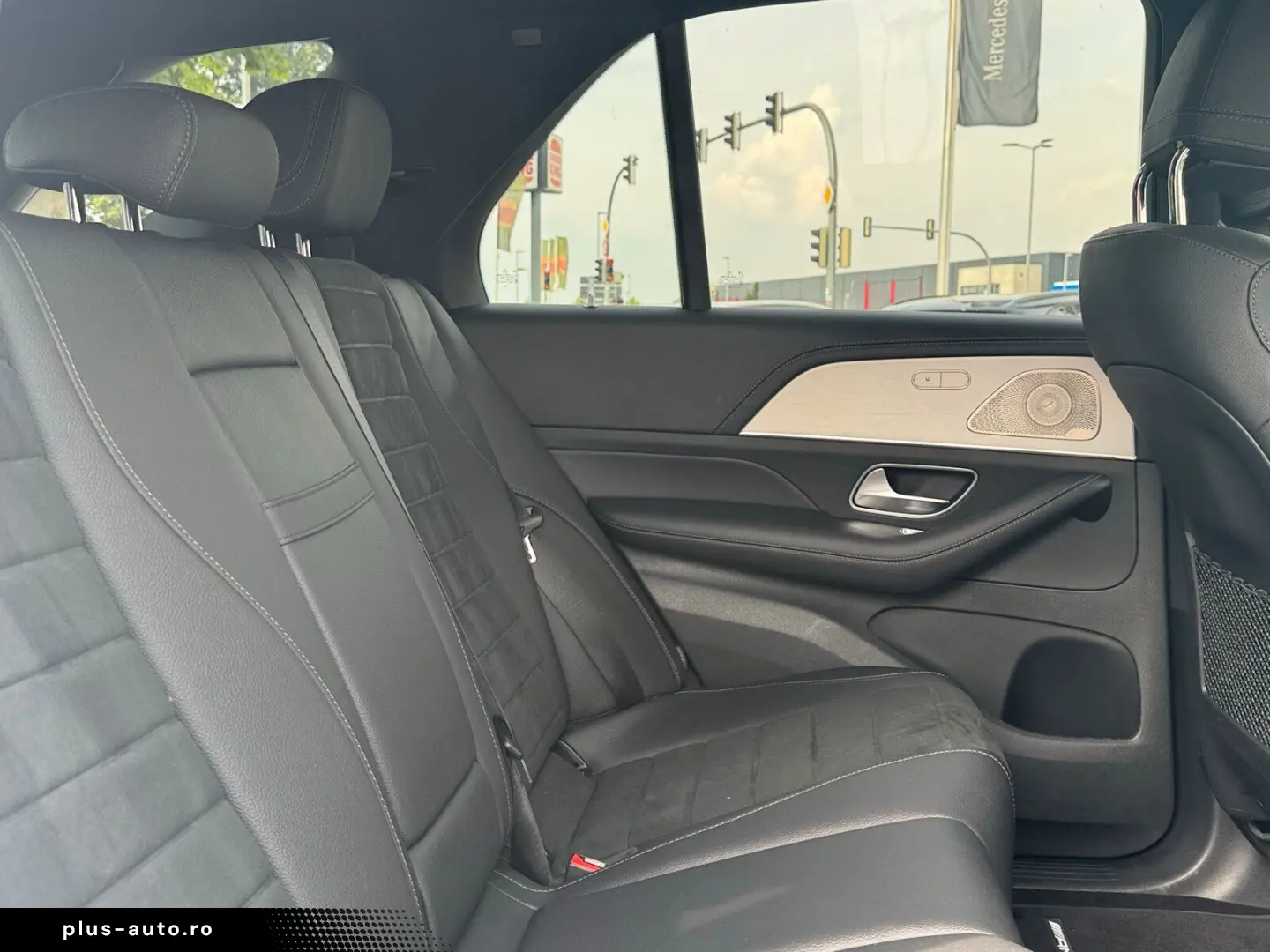 MERCEDES-BENZ GLE 2023 — imagine 18