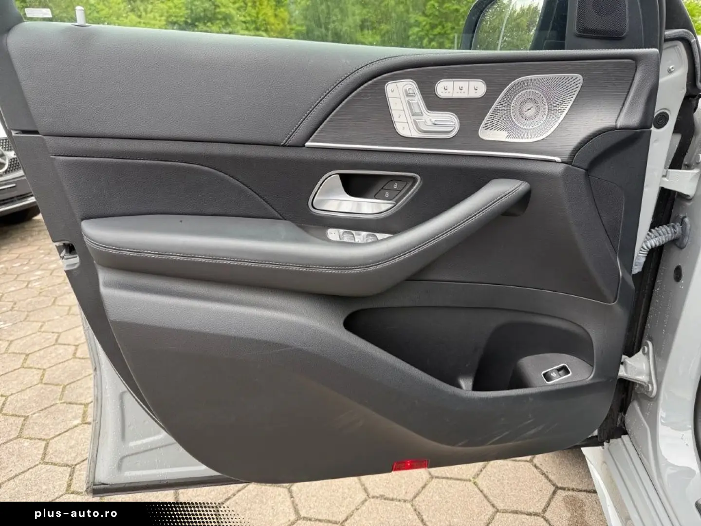 MERCEDES-BENZ GLE 450 d 4M AMG PANO AIRM. AHK NIGHT BURM
