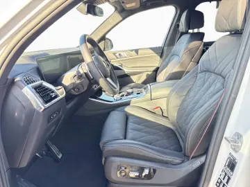 BMW X5 xDr 40i M SPORT PRO 2Achs AHK Pano H K DAPro
