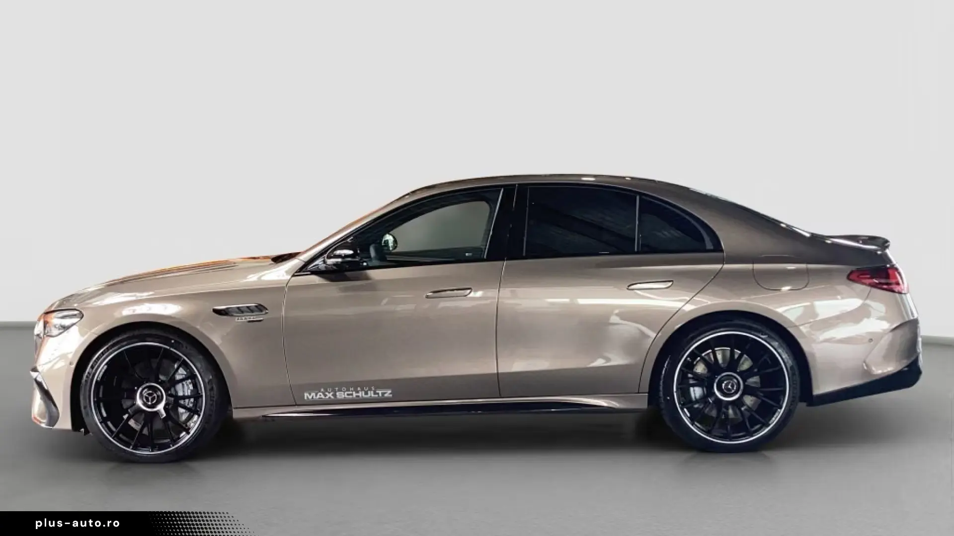 Mercedes-Benz E 53 HYBRID 4M  AMG DISTR PANO V-Max MASSAGE