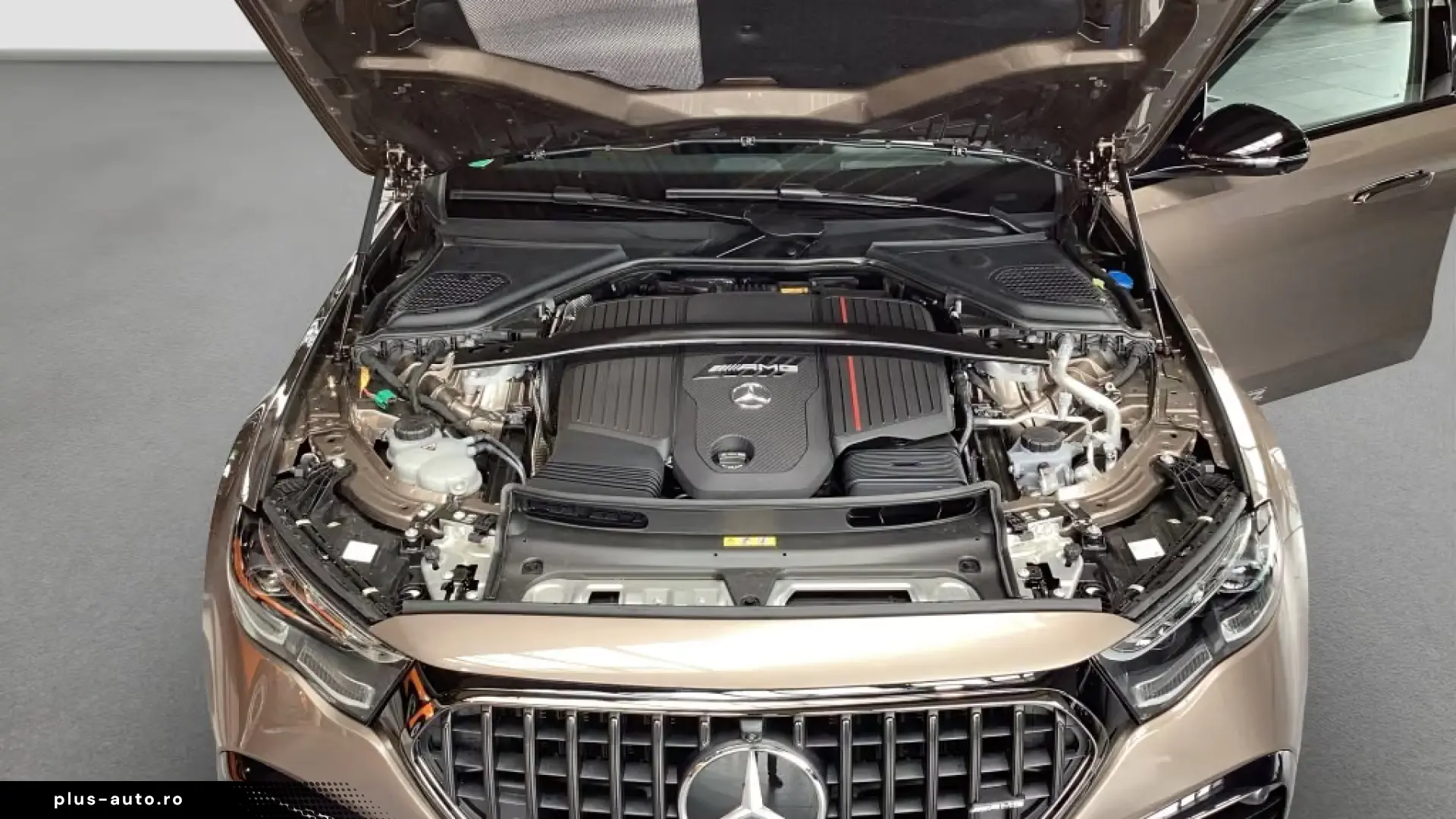 Mercedes-Benz E 53 HYBRID 4M  AMG DISTR PANO V-Max MASSAGE