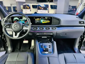 MERCEDES-BENZ GLS 600 4Matic Maybach-High End-Hüpft