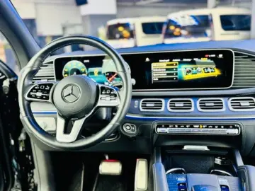MERCEDES-BENZ GLS 600 4Matic Maybach-High End-Hüpft