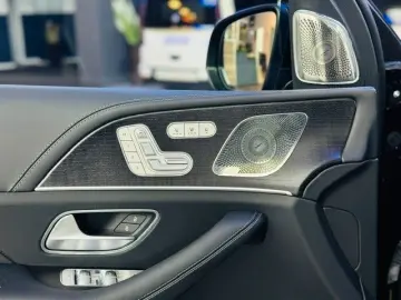 MERCEDES-BENZ GLS 600 4Matic Maybach-High End-Hüpft