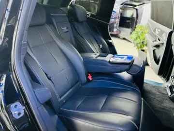 MERCEDES-BENZ GLS 600 4Matic Maybach-High End-Hüpft