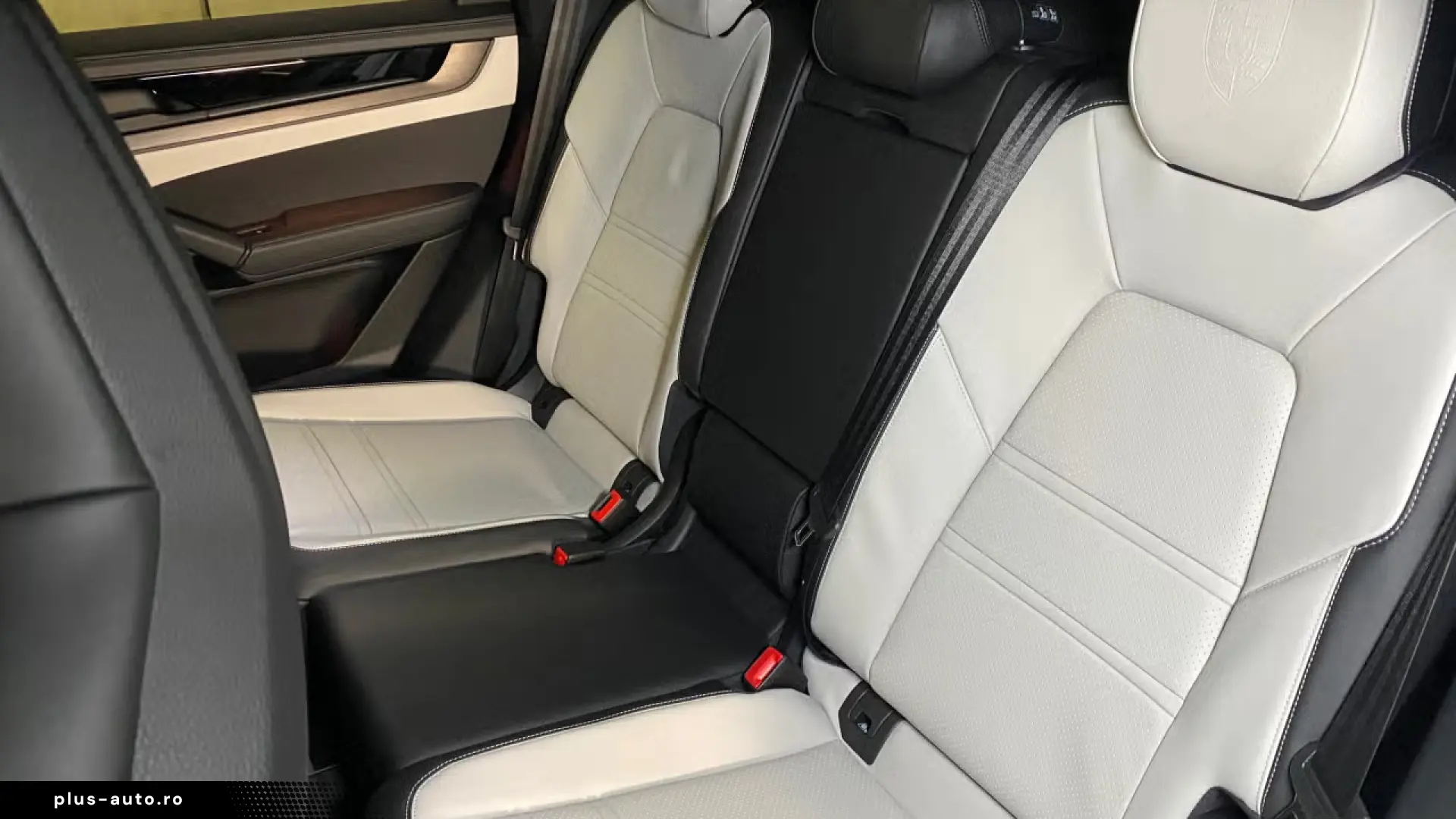Porsche Cayenne E-Hybrid Coupé Black Edition