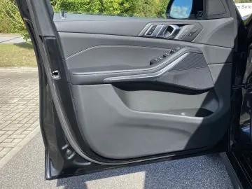 BMW X5 xDrive30d M Sportpaket Head-Up HiFi DAB LED