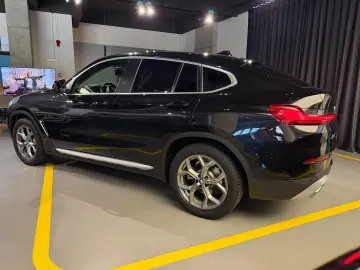 BMW X4 30i xDrive xLine