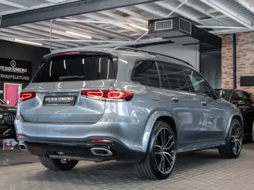 Mercedes-Benz GLS 580 4MATIC AMG Line   7 Locuri