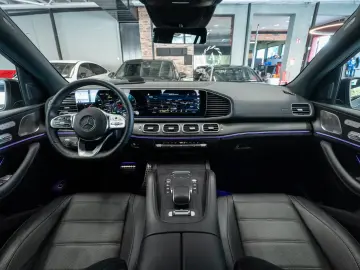Mercedes-Benz GLS 580 4MATIC AMG Line   7 Locuri