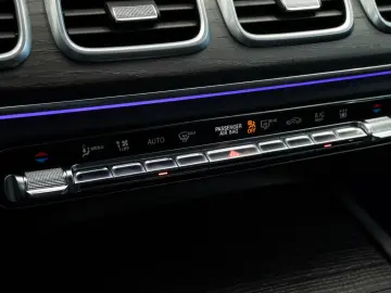 Mercedes-Benz GLS 580 4MATIC AMG Line   7 Locuri