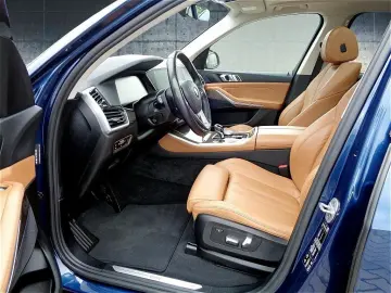 BMW X5 xDrive30d 21  Navi LED Standhzg. Pano.Dach AH