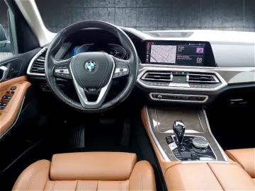 BMW X5 xDrive30d 21  Navi LED Standhzg. Pano.Dach AH