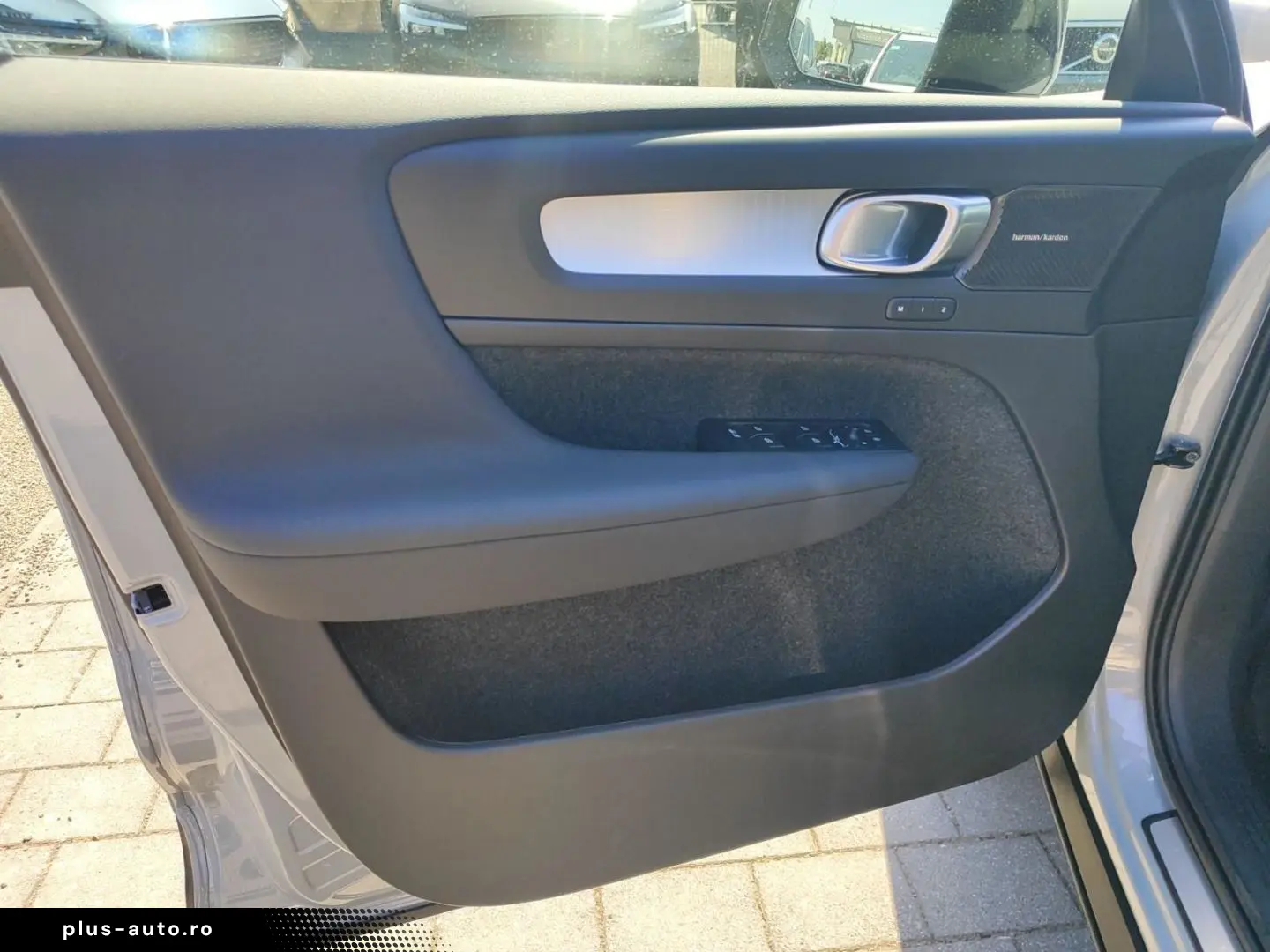 VOLVO XC40 B3 Plus Black Edition