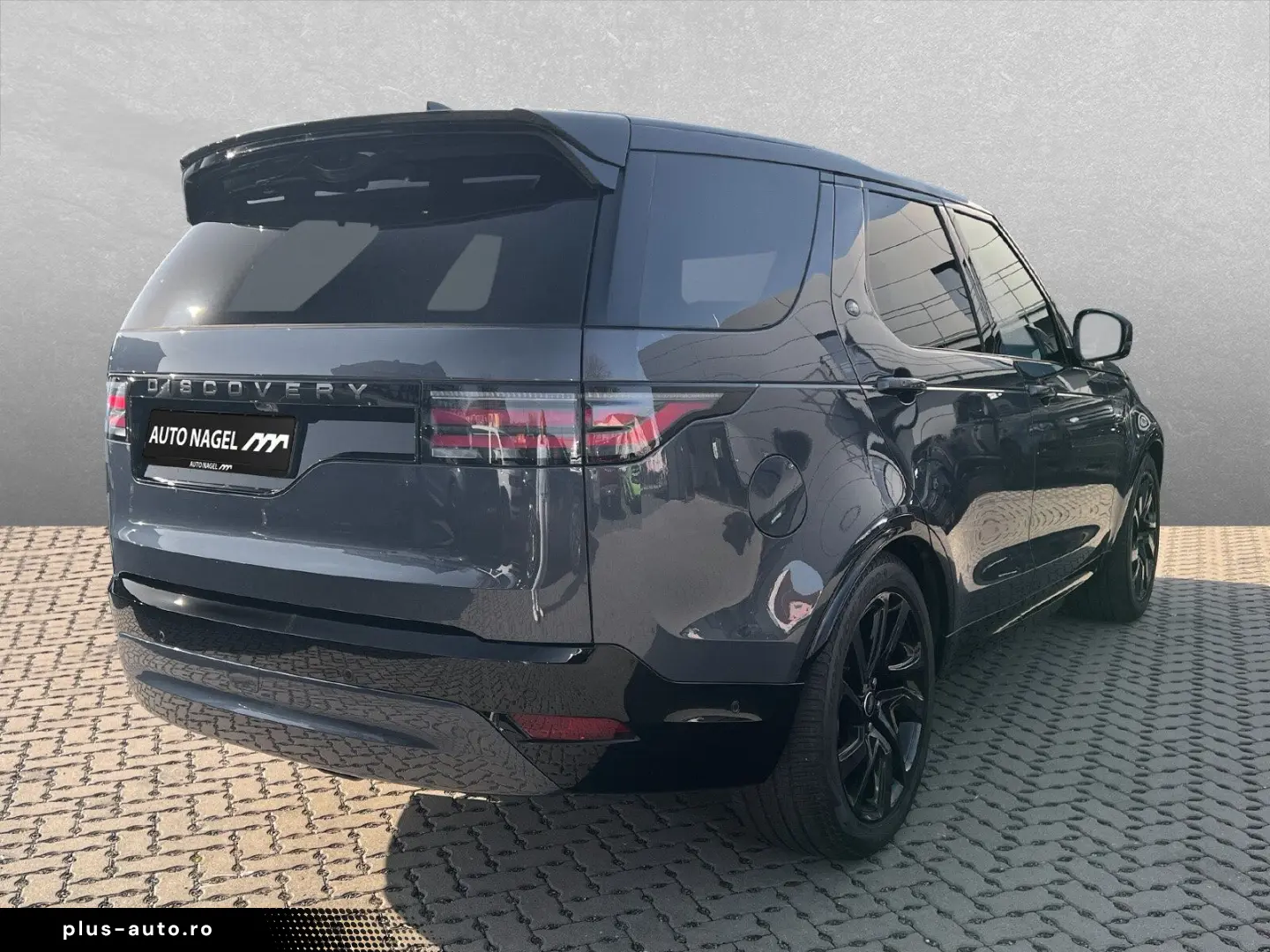 LAND ROVER Discovery D300 Dyn. SE 21