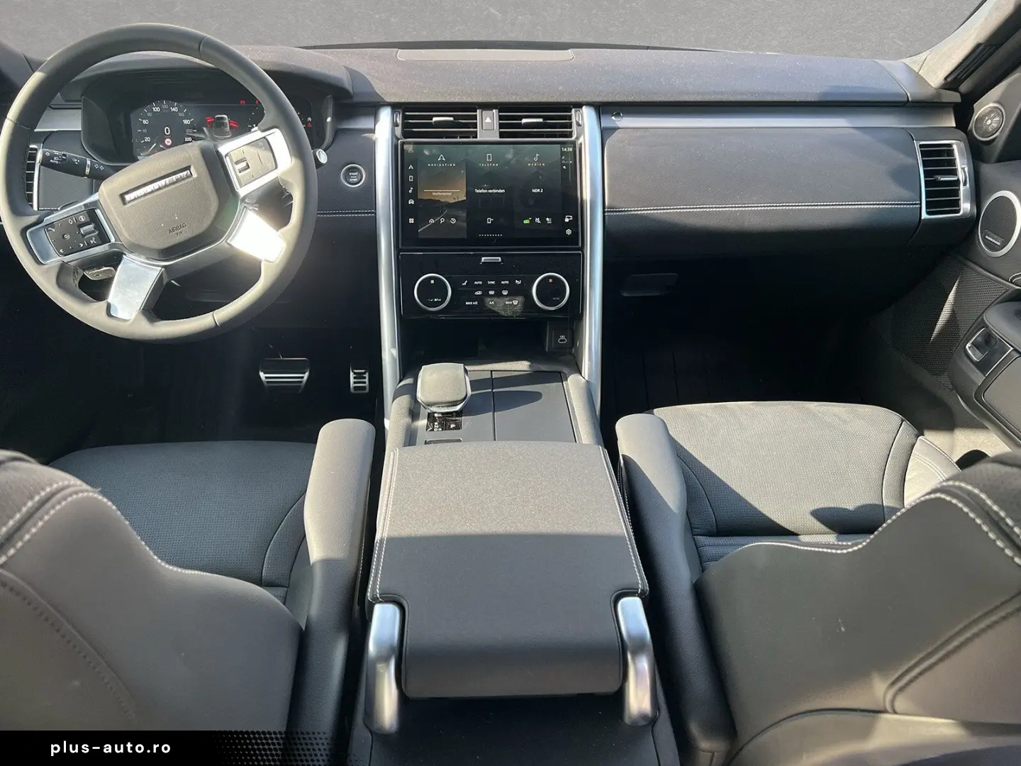 LAND ROVER Discovery D300 Dyn. SE 21