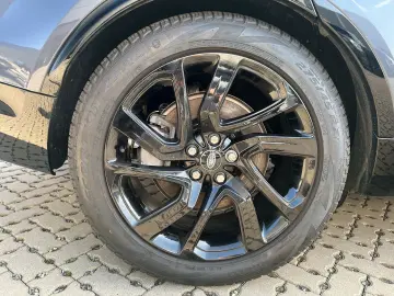 LAND ROVER Discovery D300 Dyn. SE 21
