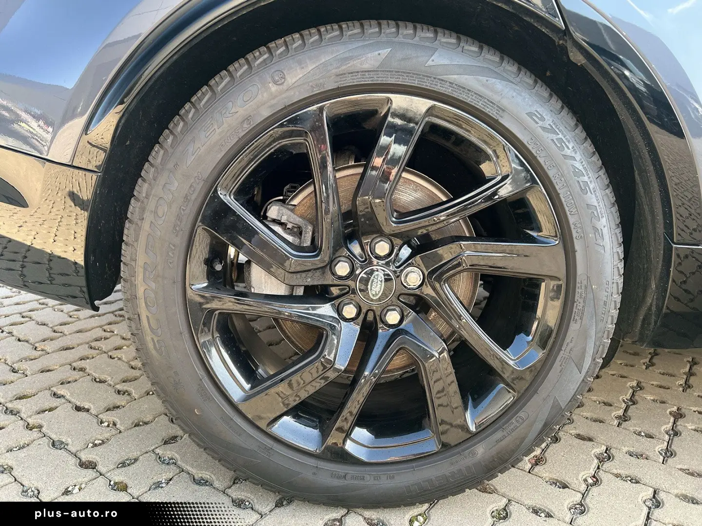 LAND ROVER Discovery D300 Dyn. SE 21
