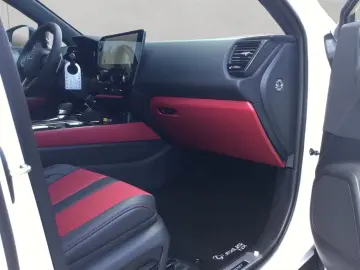 Lexus NX350h 4x4 F-Sport   Pano Ventilatie 360' MY 2026