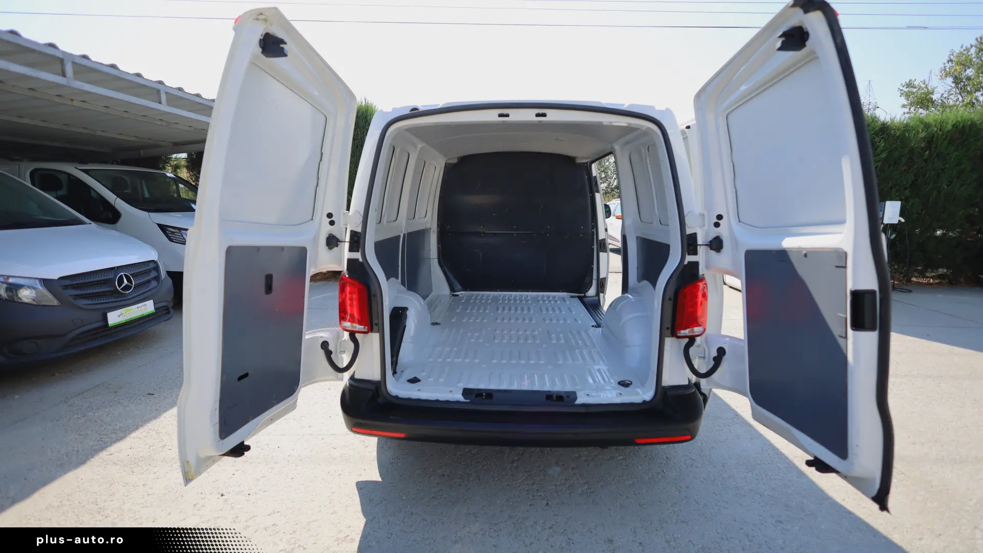 Volkswagen Transporter L1H1 2.0D 110 CP