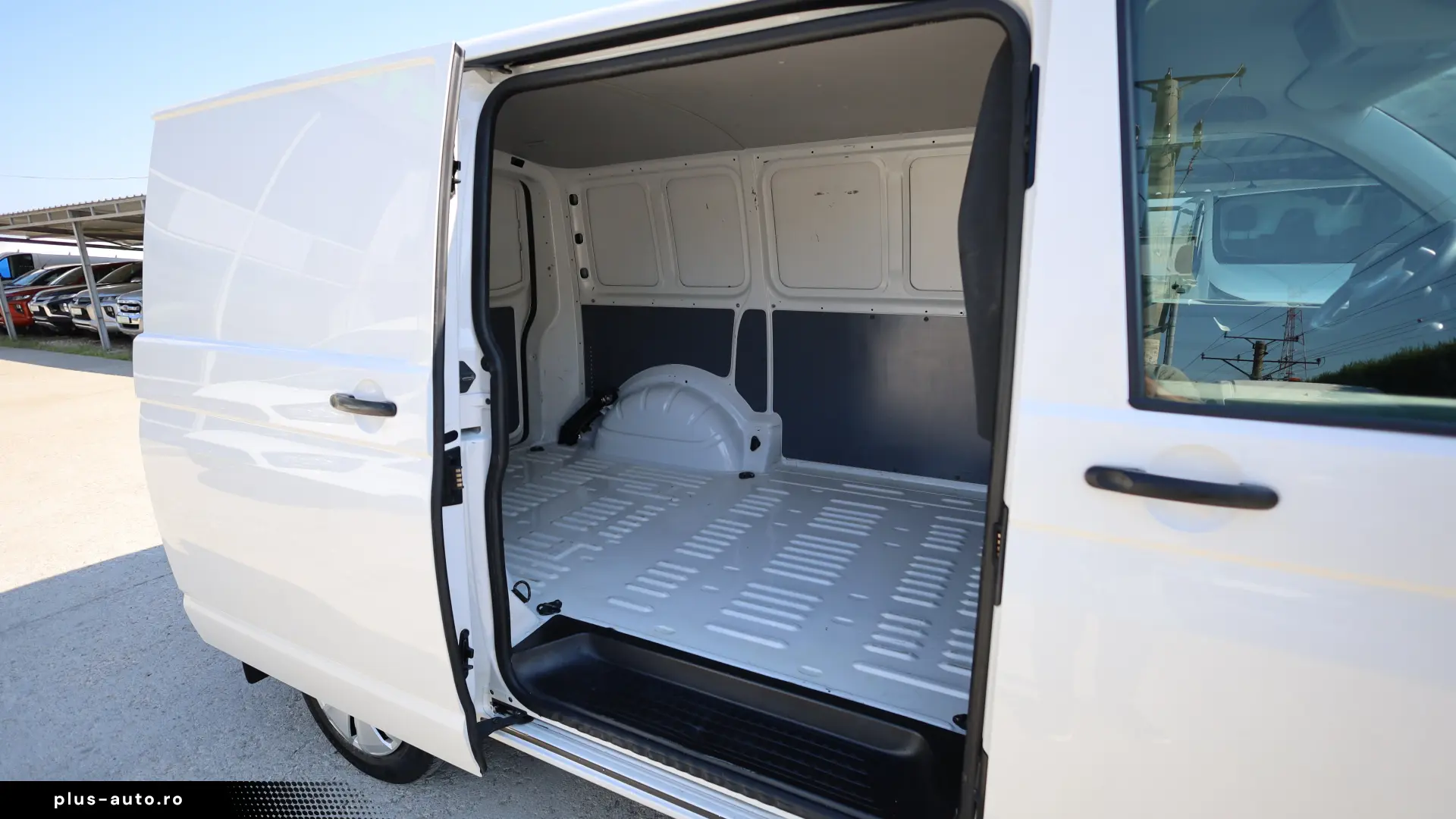 Volkswagen Transporter L1H1 2.0D 110 CP