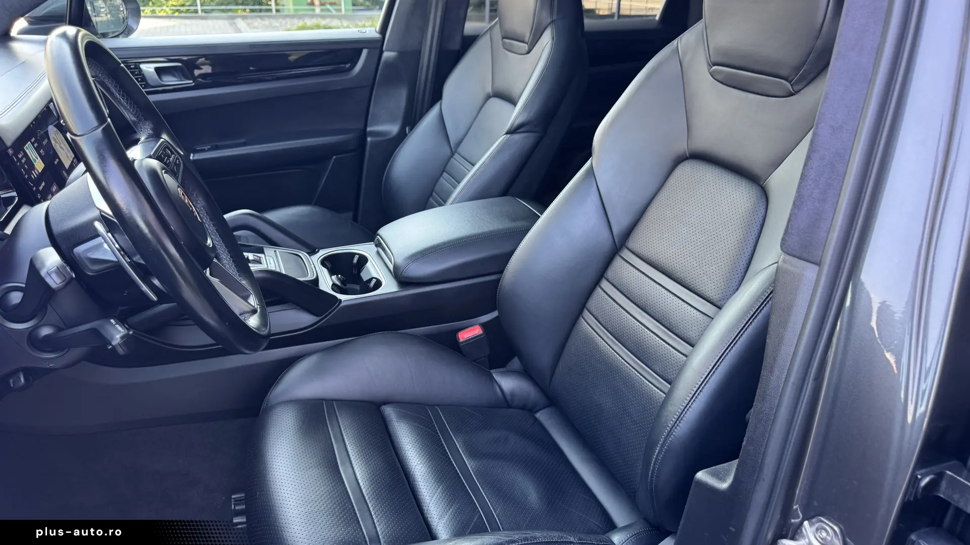 PORSCHE CAYENNE S COUPE