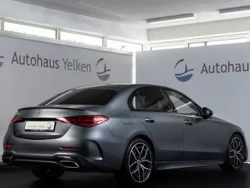 MERCEDES-BENZ C 300 4M AMG-LINE  DISTR PANO AHK 360