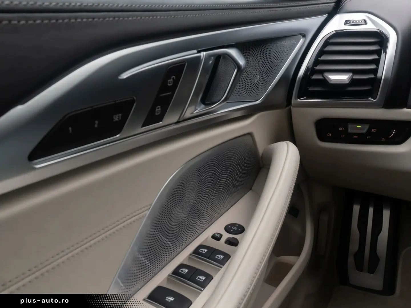 BMW 840d xD Cabrio Individual B&W SoftClos HUD VOLL