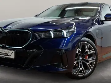 BMW 550E XDRIVE LIMOUSINE