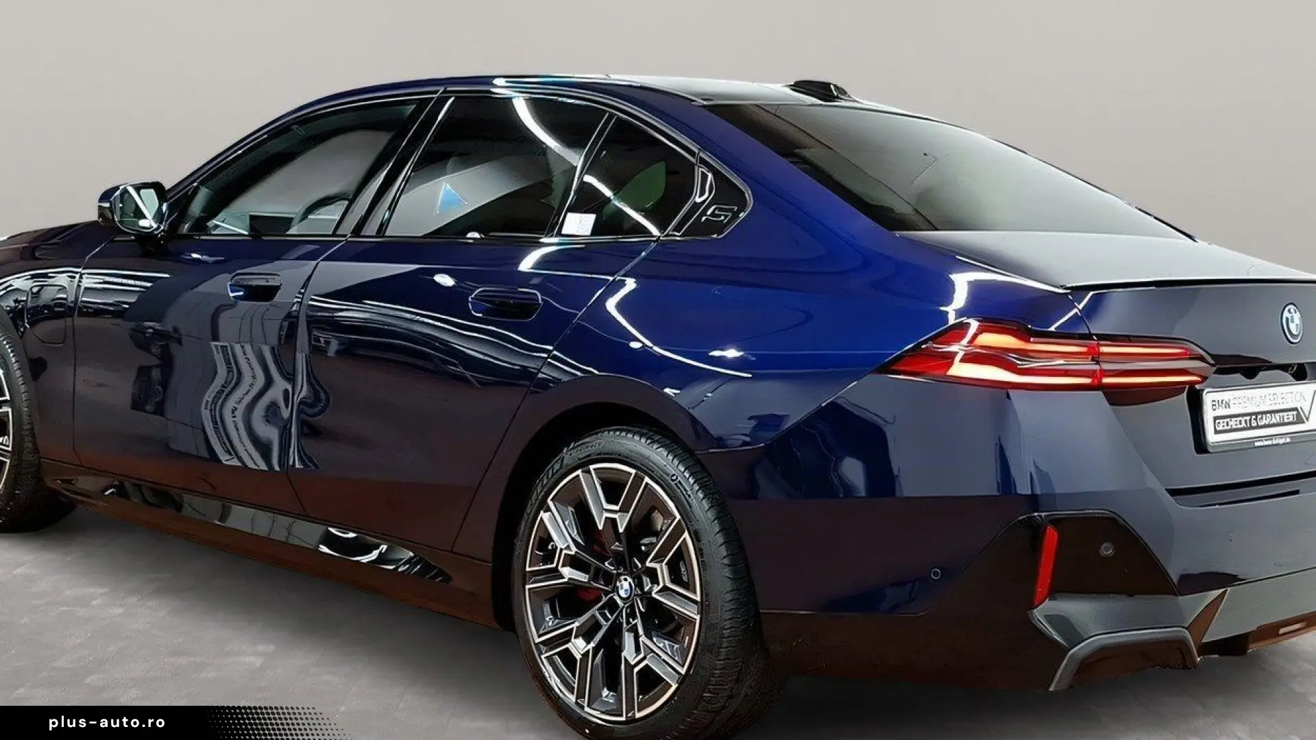 BMW 550E XDRIVE LIMOUSINE