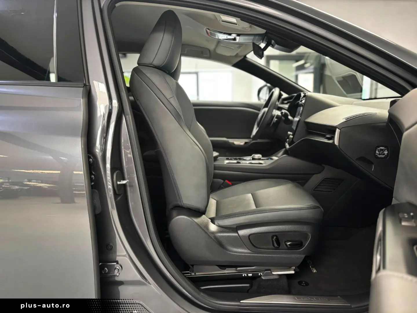 LEXUS RZ 450e Executive Line