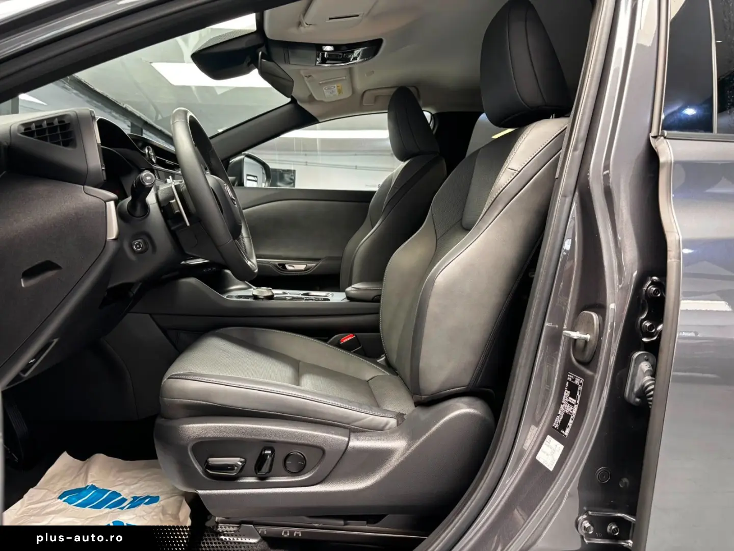 LEXUS RZ 450e Executive Line