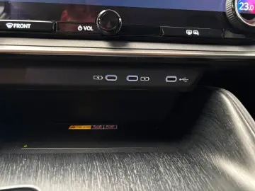LEXUS RZ 450e Executive Line