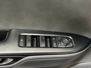 LEXUS RZ 450e Executive Line