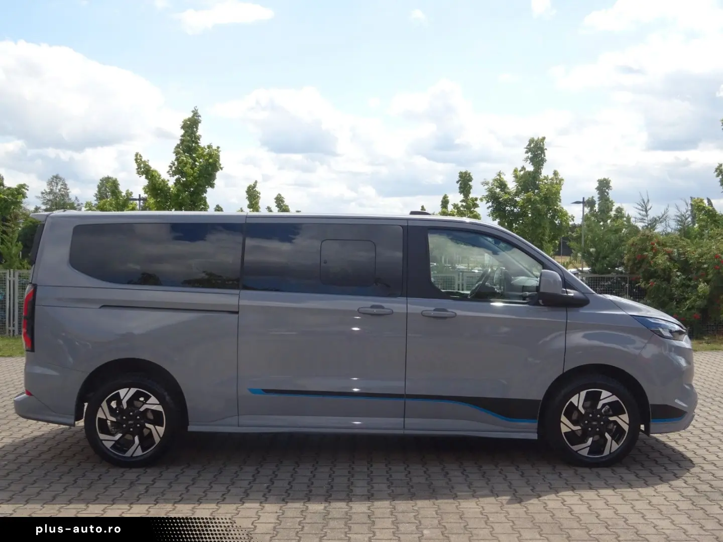 FORD Tourneo Custom 170PS Autm. Sport L2 Navi AHK