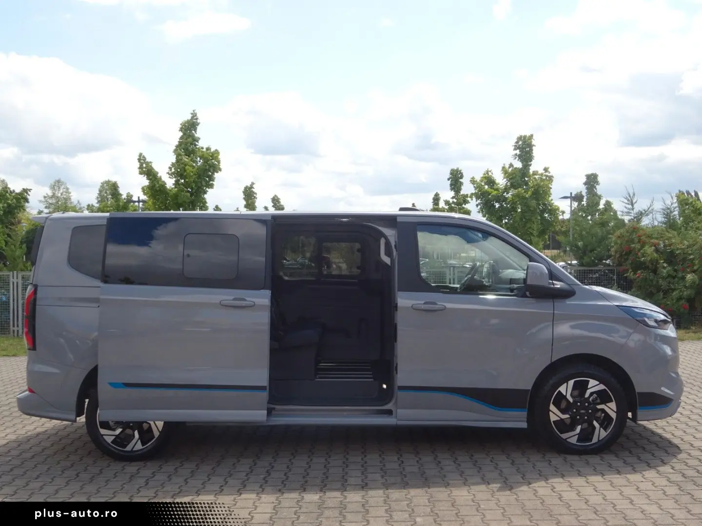 FORD Tourneo Custom 170PS Autm. Sport L2 Navi AHK