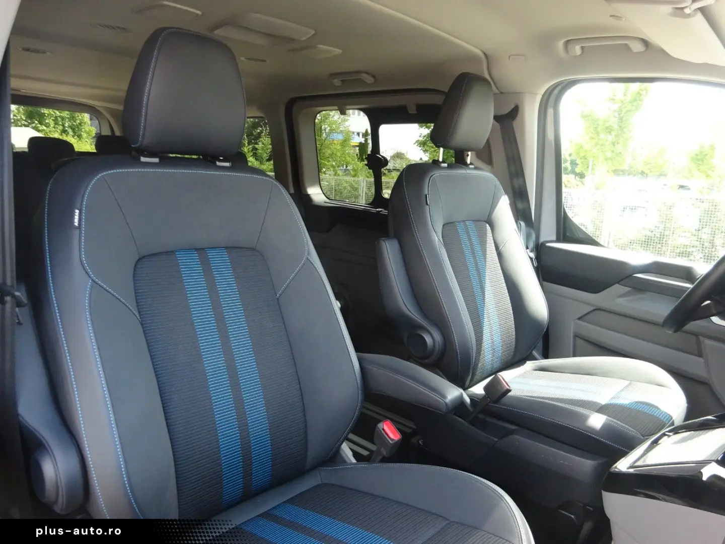 FORD Tourneo Custom 170PS Autm. Sport L2 Navi AHK