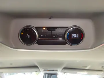 FORD Tourneo Custom 170PS Autm. Sport L2 Navi AHK