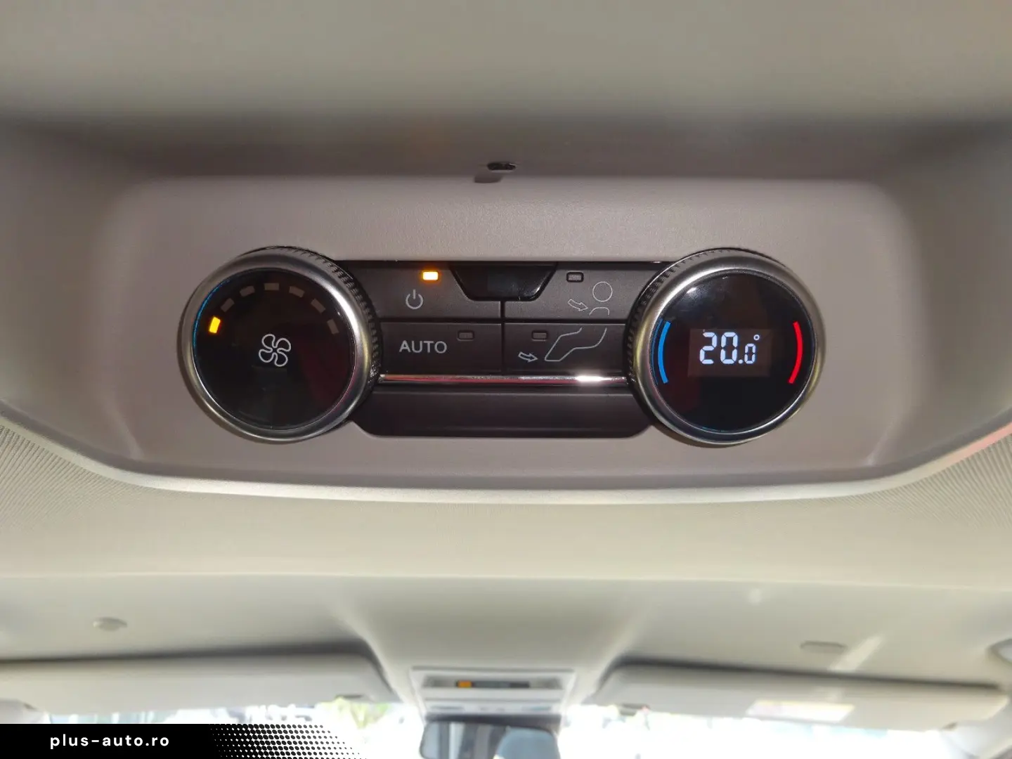 FORD Tourneo Custom 170PS Autm. Sport L2 Navi AHK