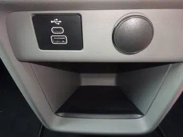 FORD Tourneo Custom 170PS Autm. Sport L2 Navi AHK