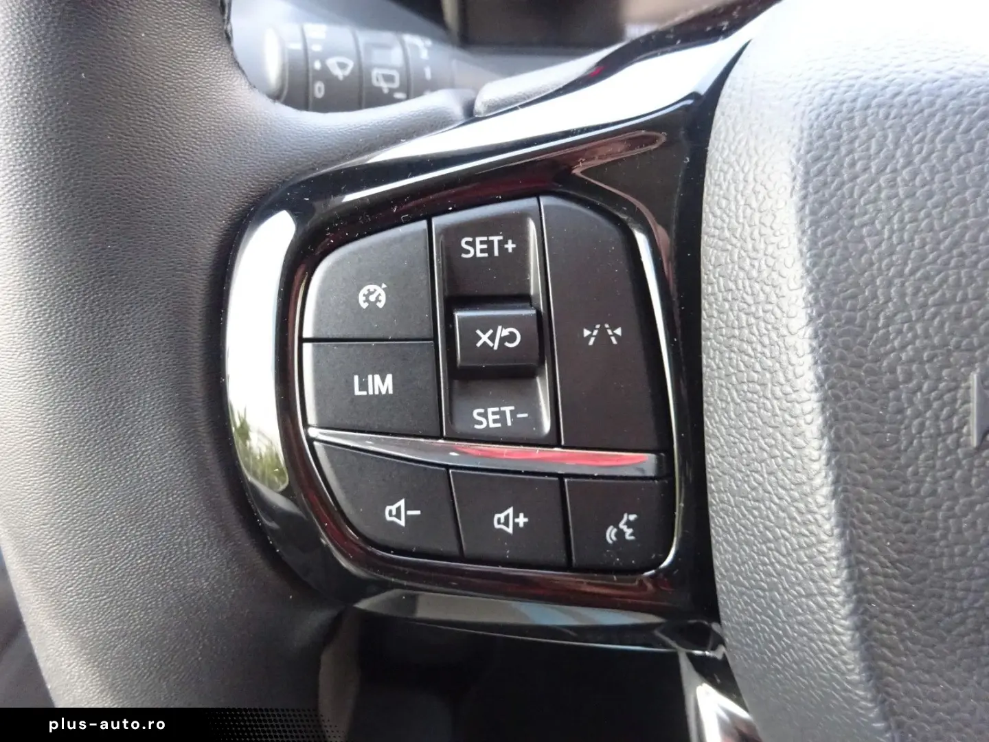 FORD Tourneo Custom 170PS Autm. Sport L2 Navi AHK
