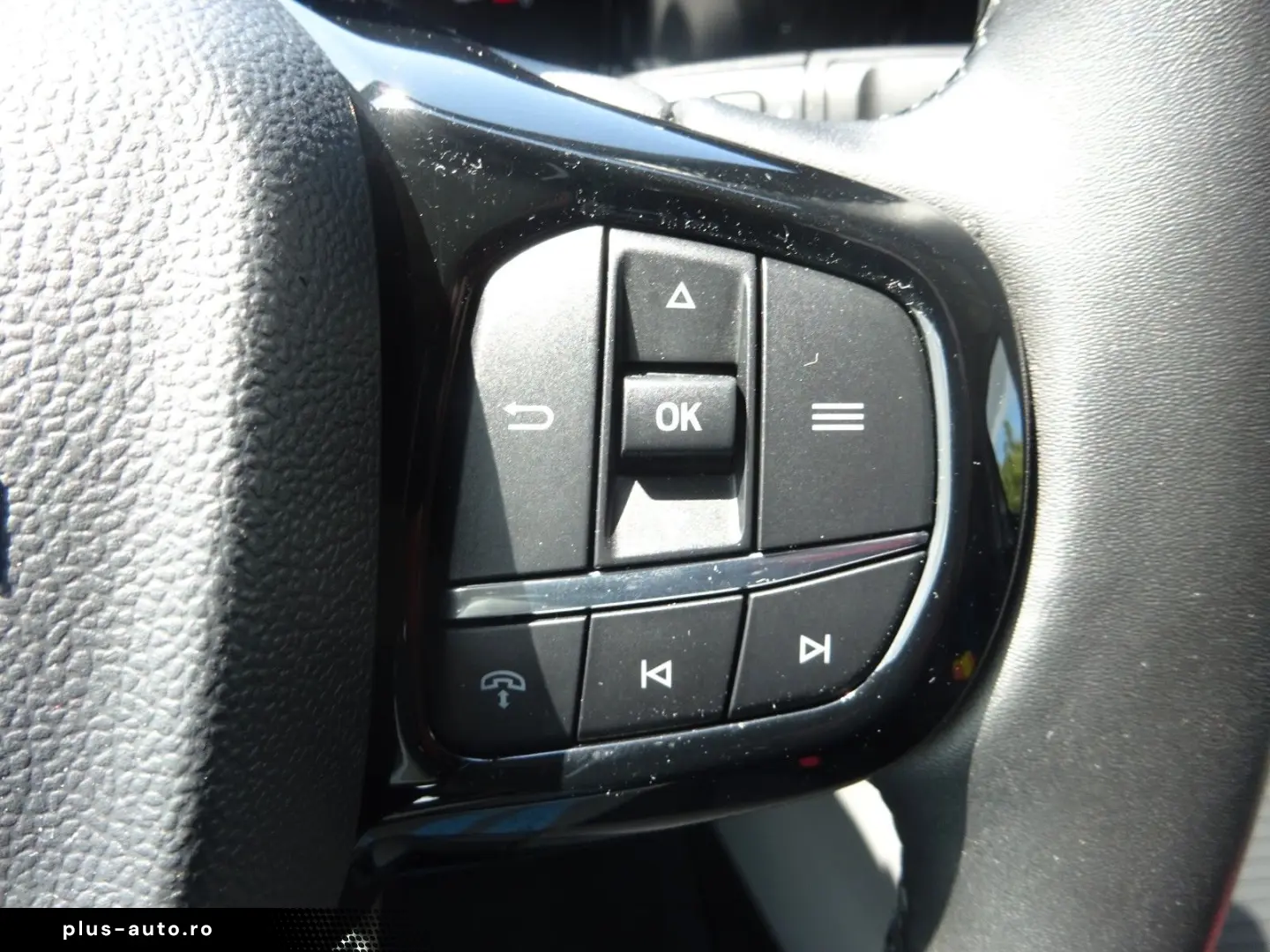 FORD Tourneo Custom 170PS Autm. Sport L2 Navi AHK
