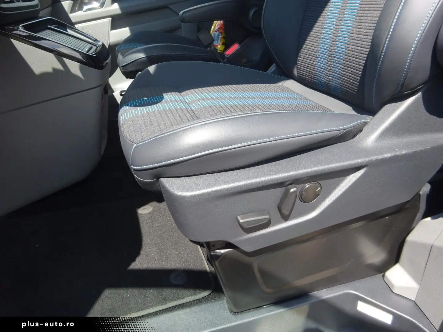 FORD Tourneo Custom 170PS Autm. Sport L2 Navi AHK