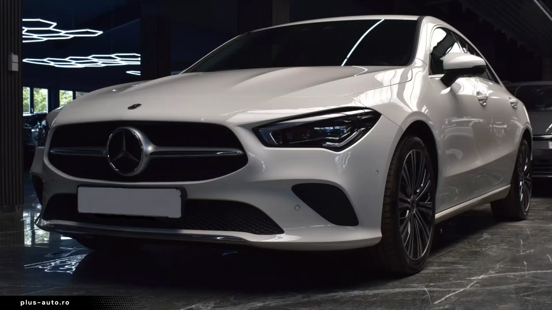 Mercedes-Benz CLA 220 d DISTRONIC LED 360 CAMERA