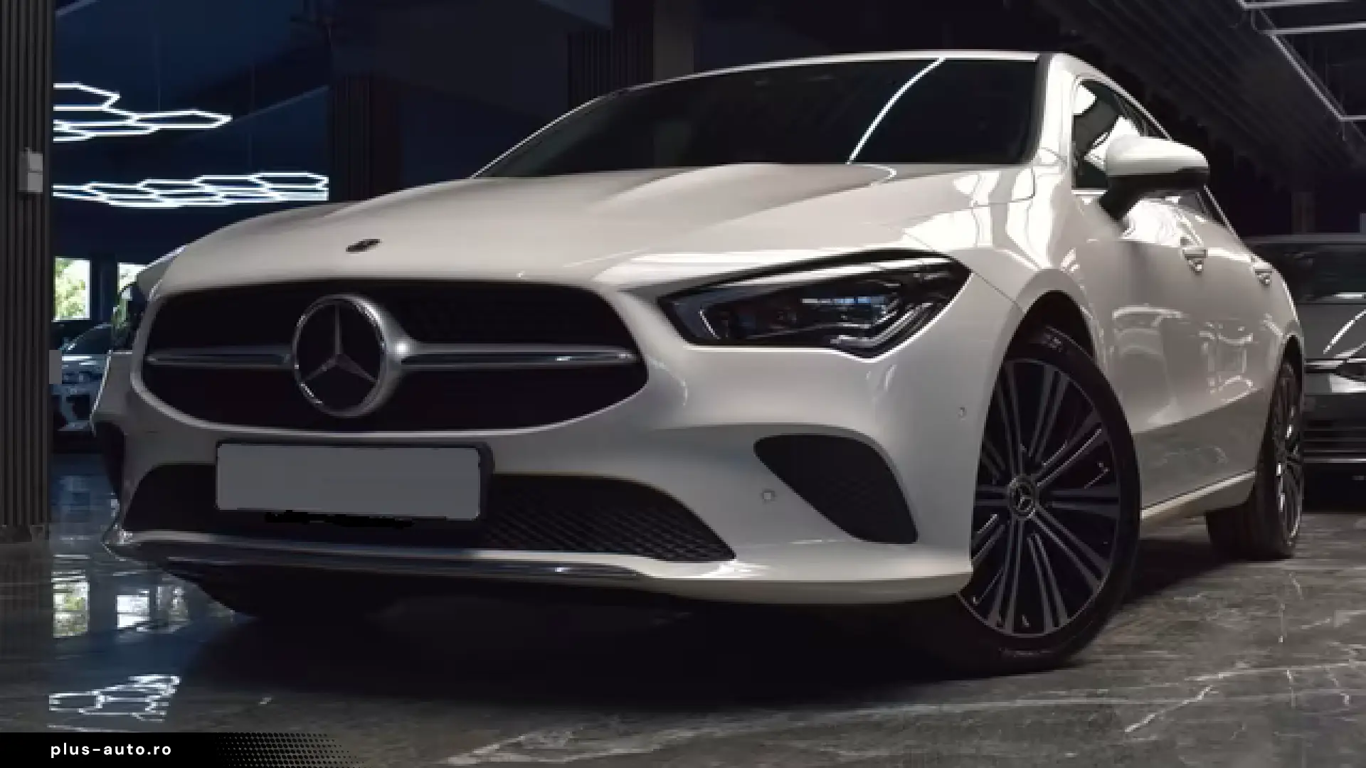 Mercedes-Benz CLA 220 d DISTRONIC LED 360 CAMERA