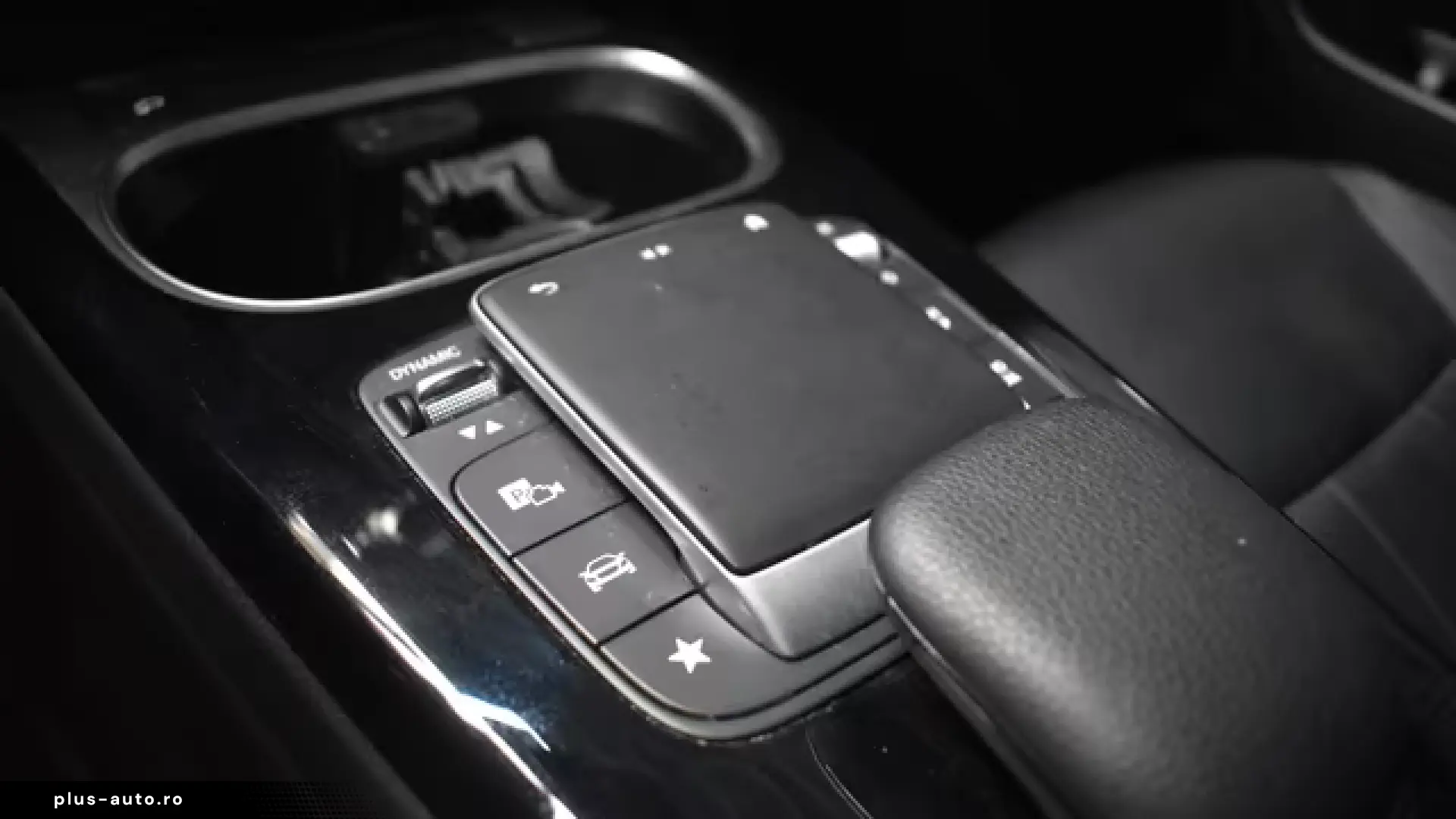 Mercedes-Benz CLA 220 d DISTRONIC LED 360 CAMERA