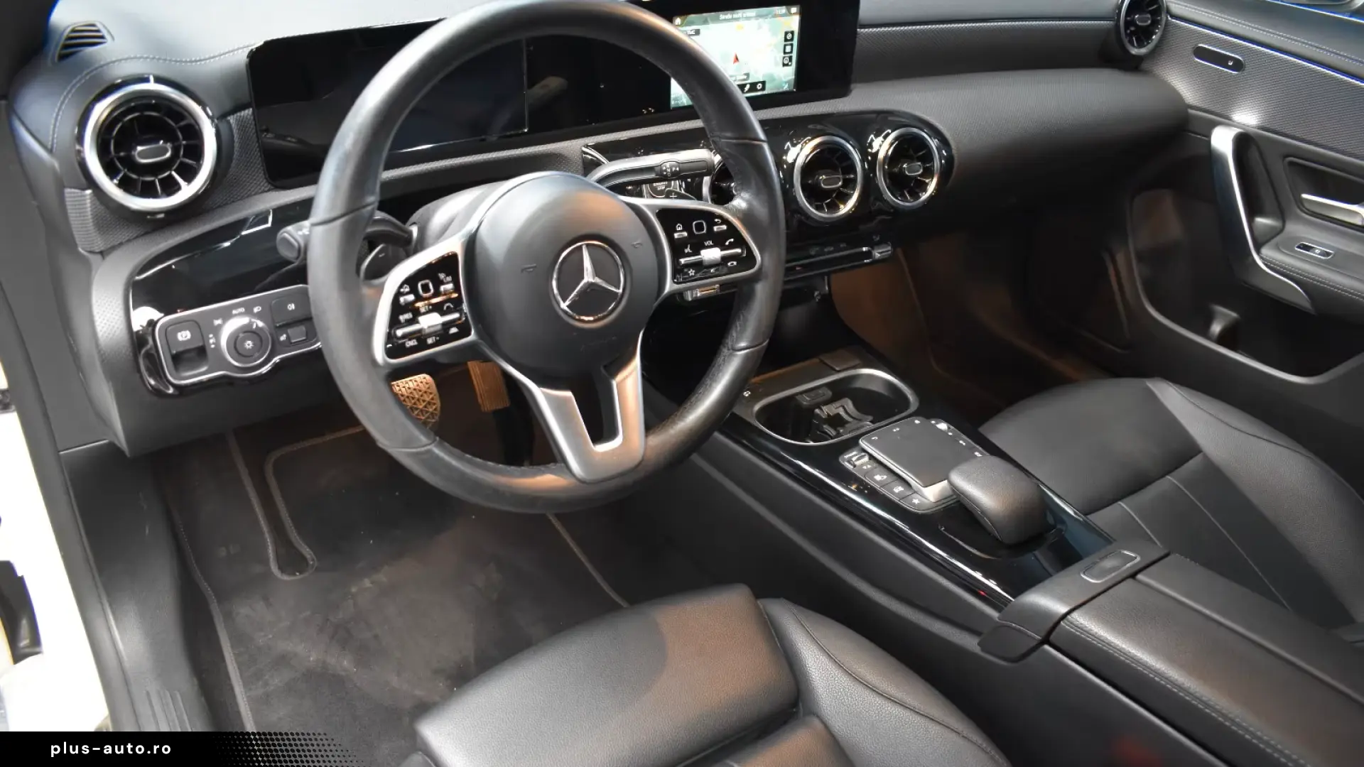Mercedes-Benz CLA 220 d DISTRONIC LED 360 CAMERA