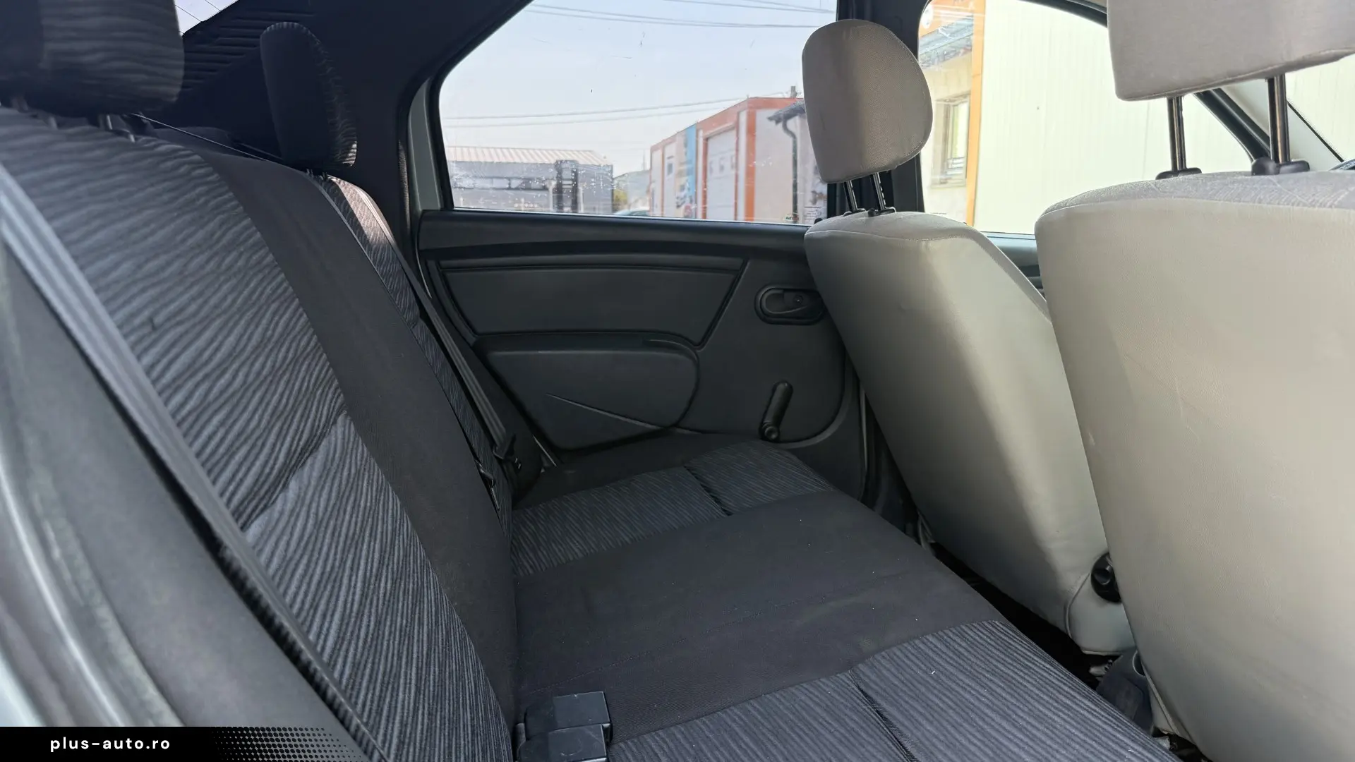Dacia   Logan   1.2 Benzina   75CP   An 2010   Euro 5   Manu