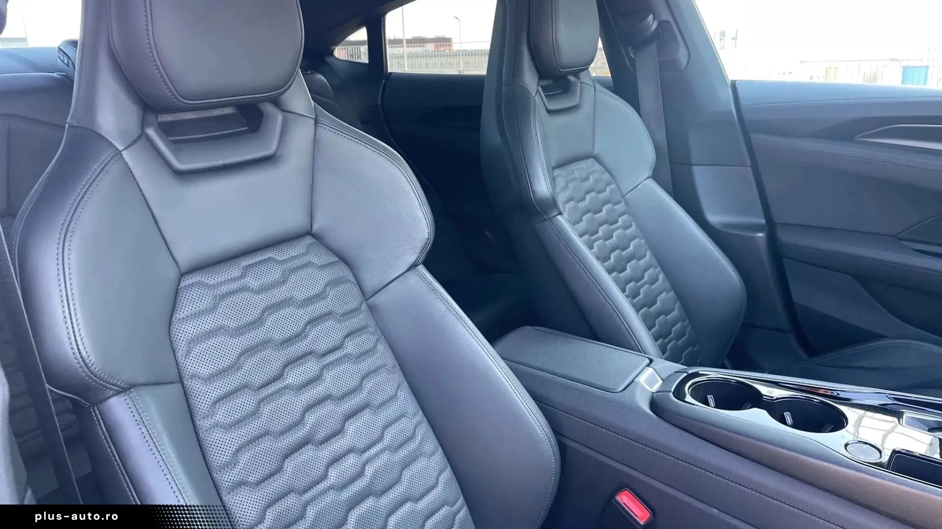 Audi e-tron GT quattro   Dynamic Plus Masaj Pano Ventilatie