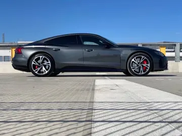 Audi e-tron GT quattro   Dynamic Plus Masaj Pano Ventilatie